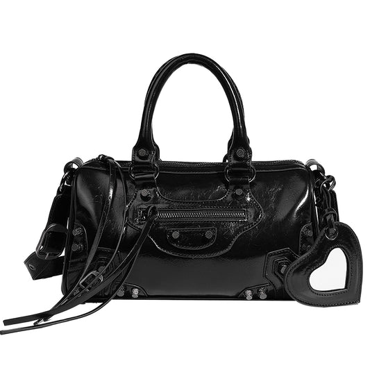 【Leah】Chic Glossy Elegance: Lacquer leather shoulder bag in Four Stunning Colors