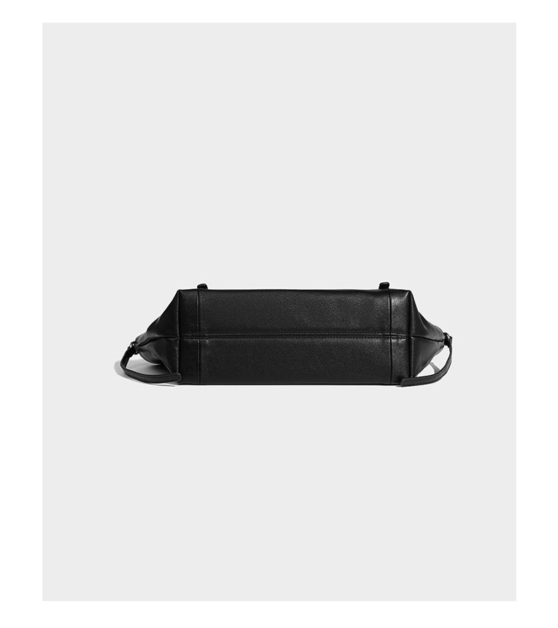 【Leah】Women's black big capacity shoulder bag