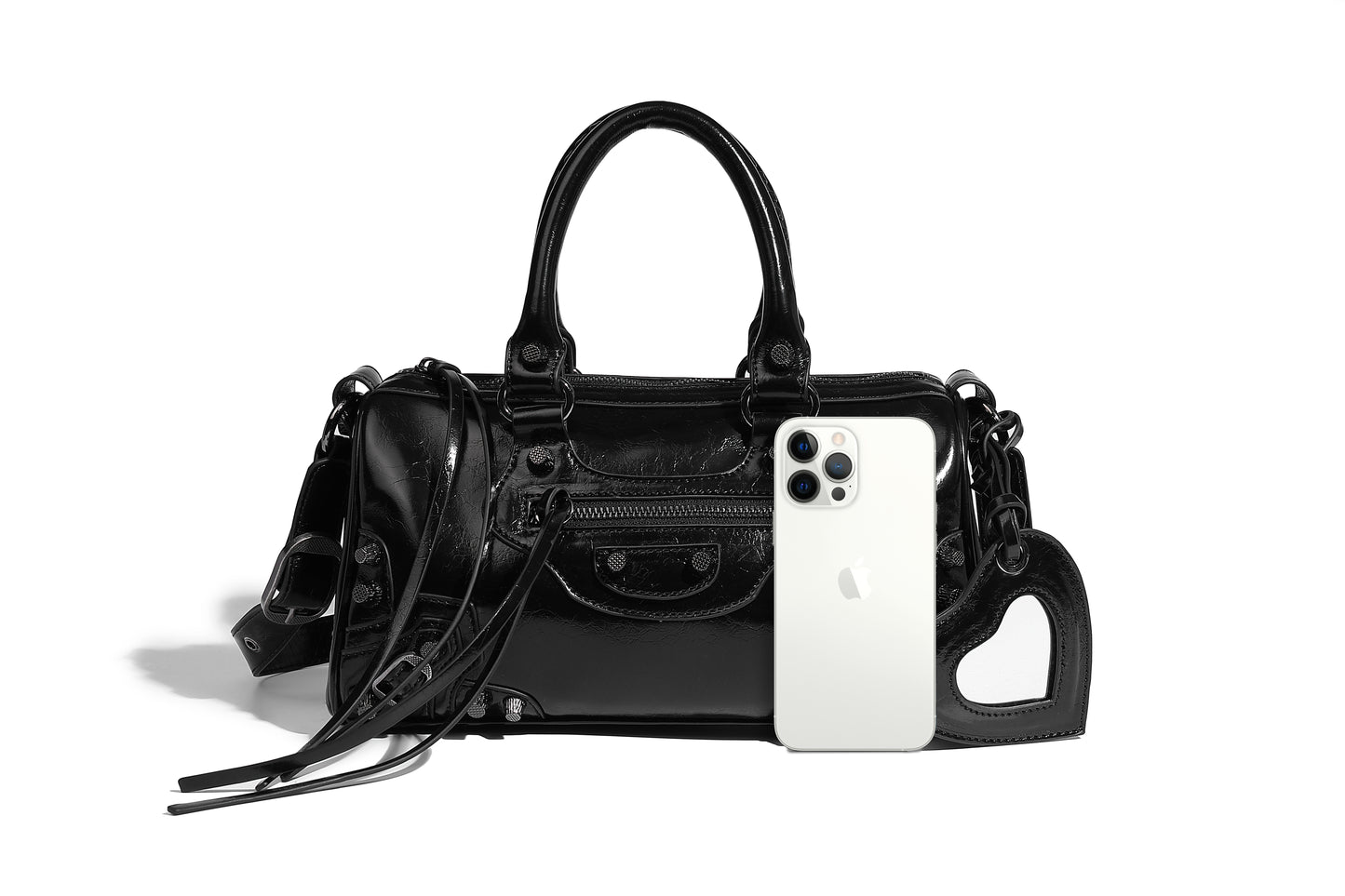 【Leah】Chic Glossy Elegance: Lacquer leather shoulder bag in Four Stunning Colors