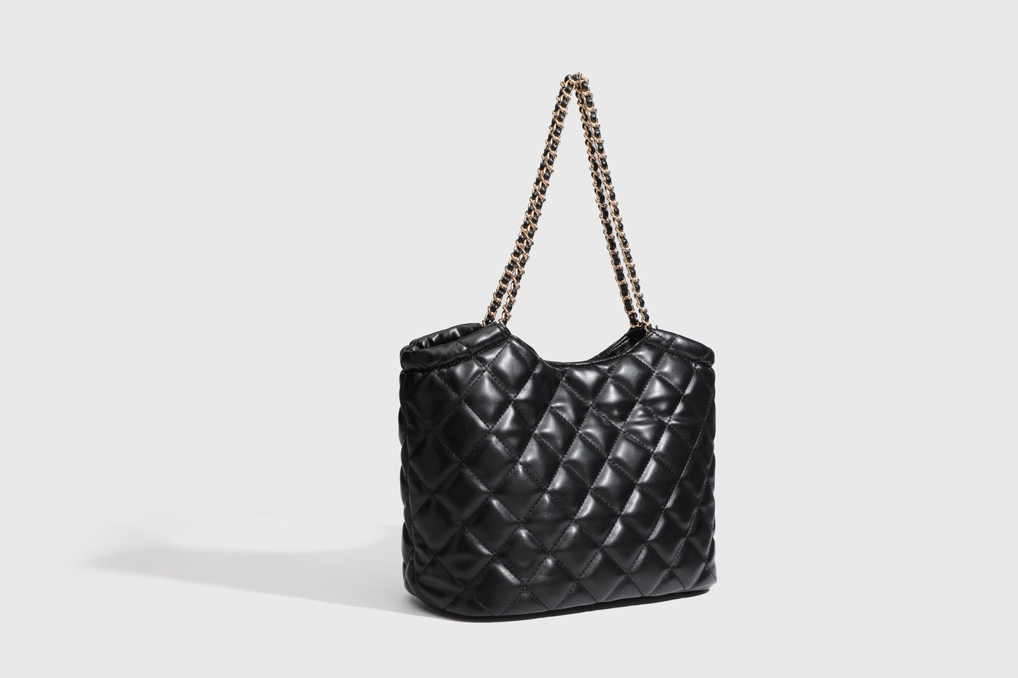 【Leah】Stylish Storage: Spacious Quilted Shoulder Bag for Every Occasion