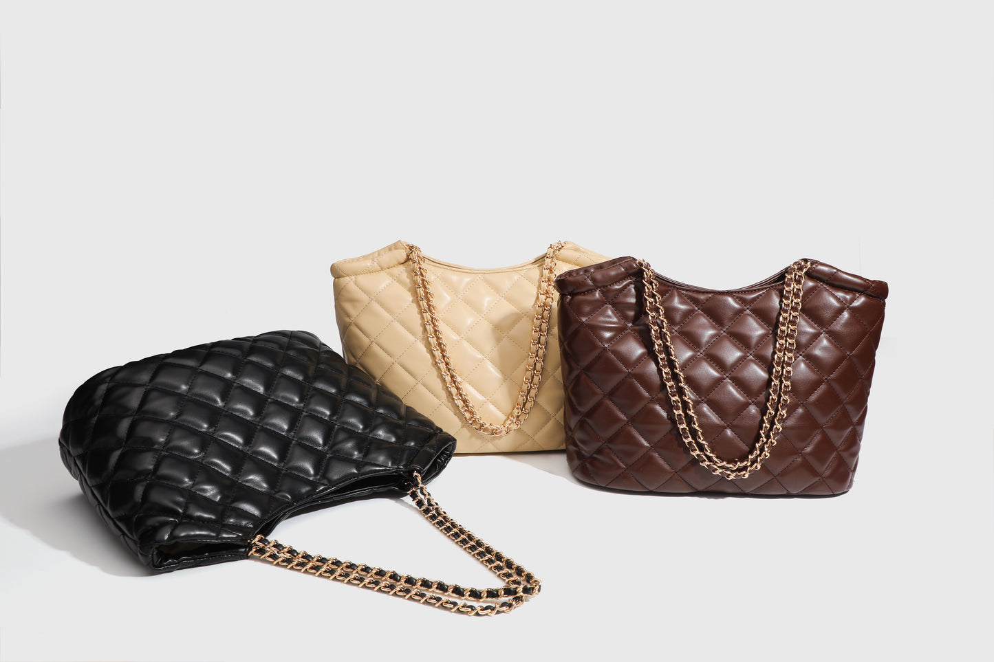 【Leah】Stylish Storage: Spacious Quilted Shoulder Bag for Every Occasion