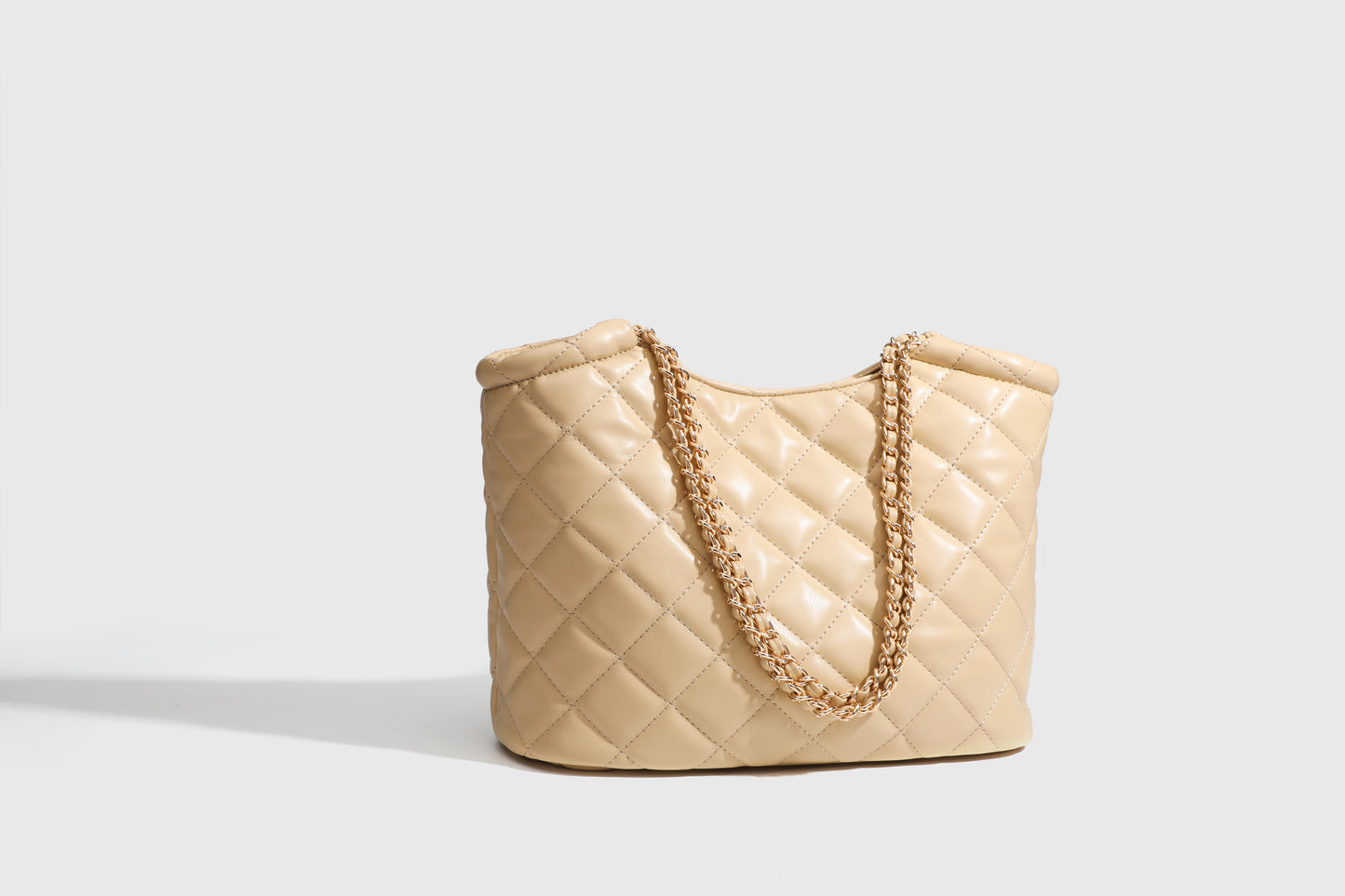 【Leah】Stylish Storage: Spacious Quilted Shoulder Bag for Every Occasion