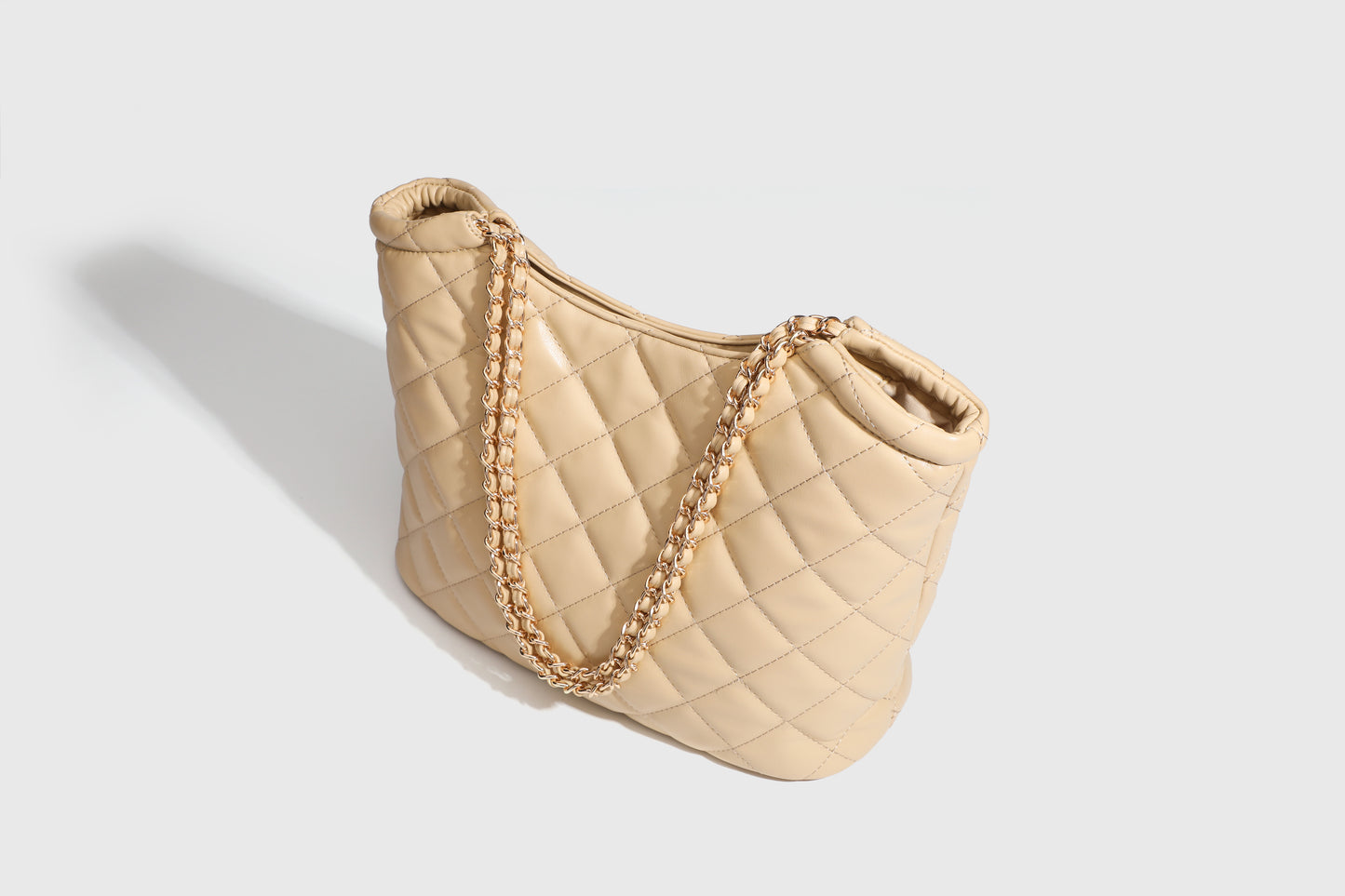 【Leah】Stylish Storage: Spacious Quilted Shoulder Bag for Every Occasion