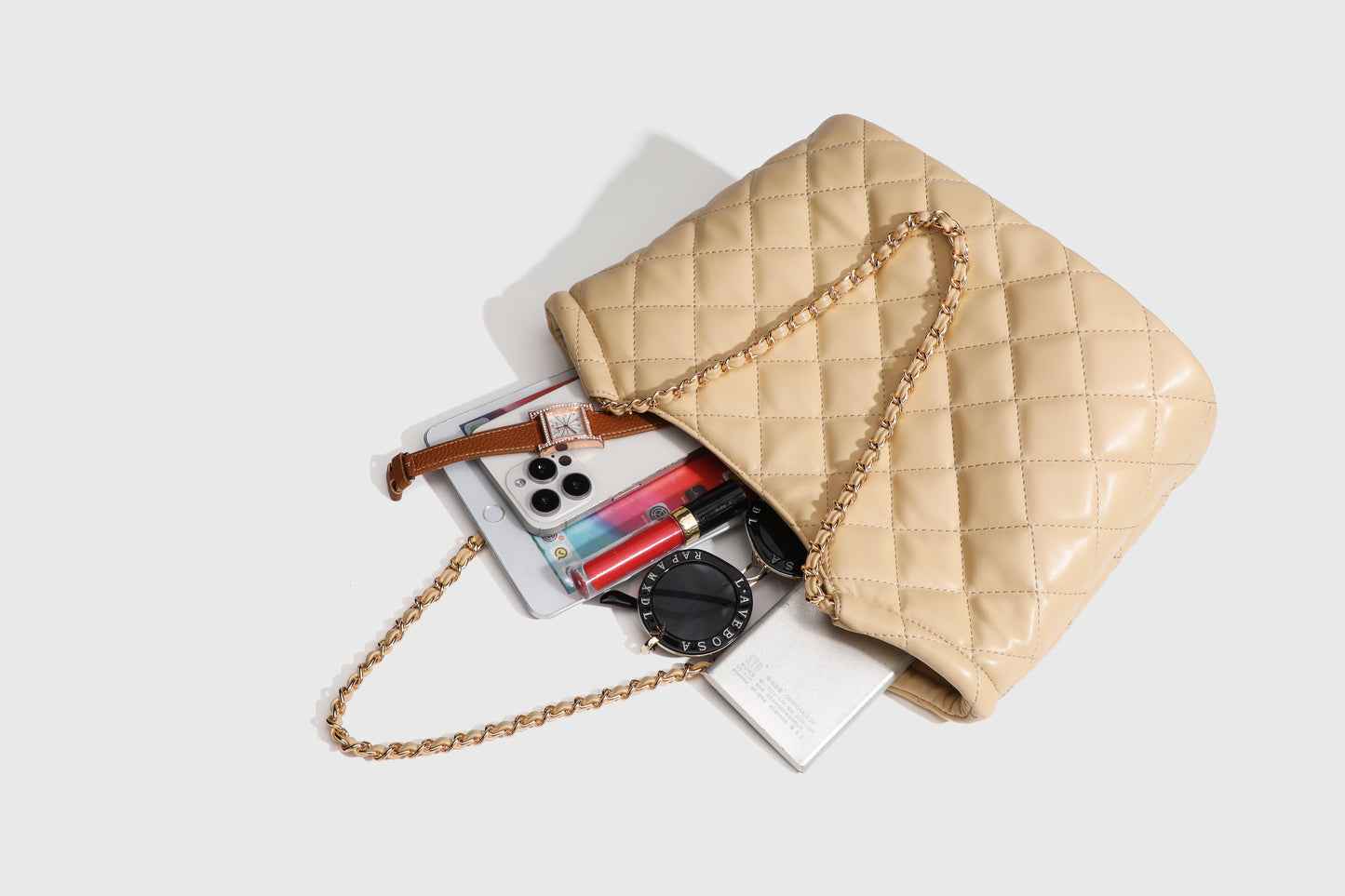 【Leah】Stylish Storage: Spacious Quilted Shoulder Bag for Every Occasion