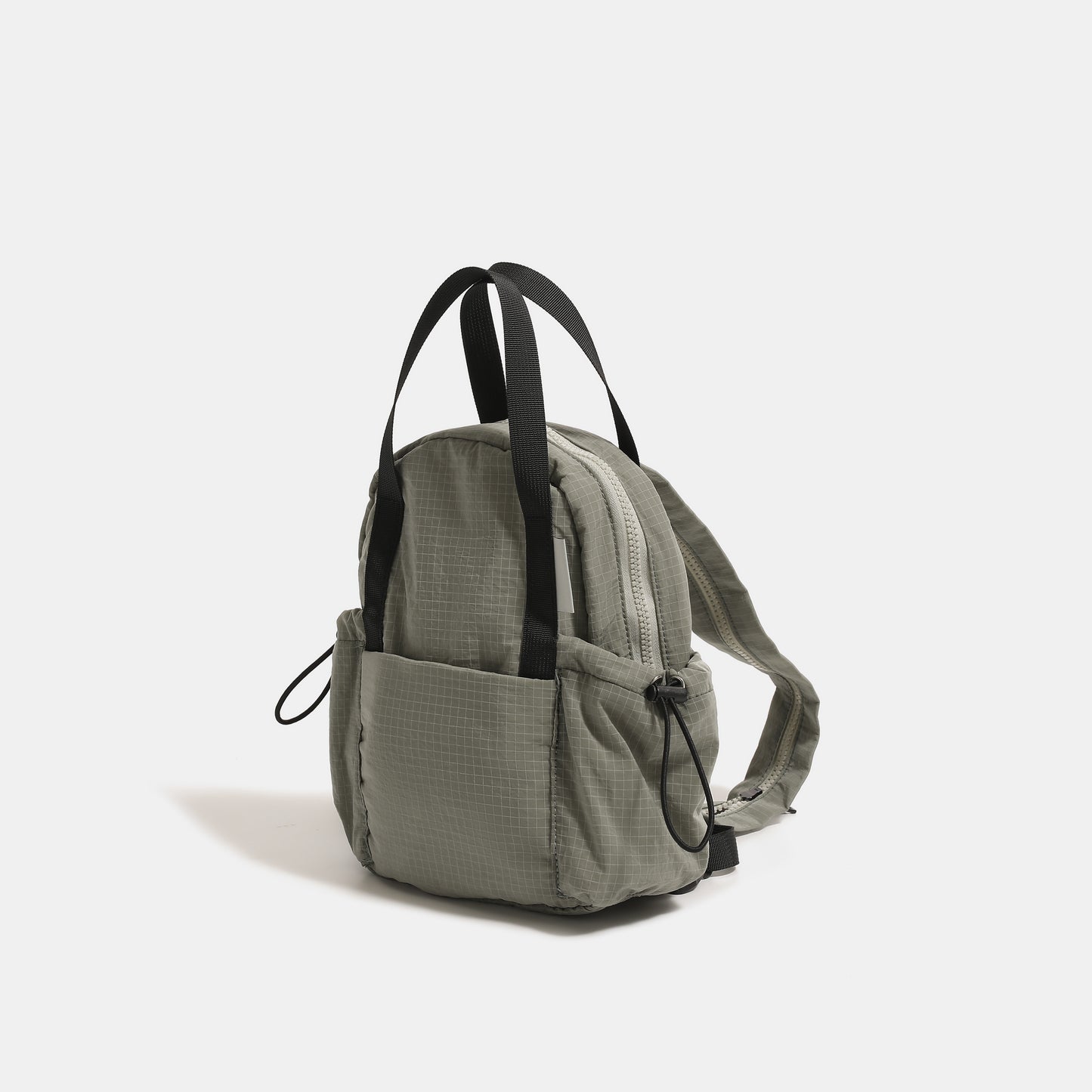 【Leah】Freedom to Roam – Ultra-Light Nylon Backpack