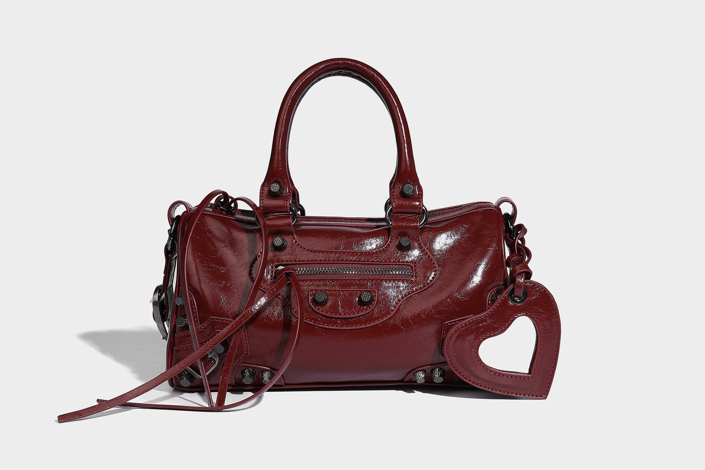 【Leah】Chic Glossy Elegance: Lacquer leather shoulder bag in Four Stunning Colors