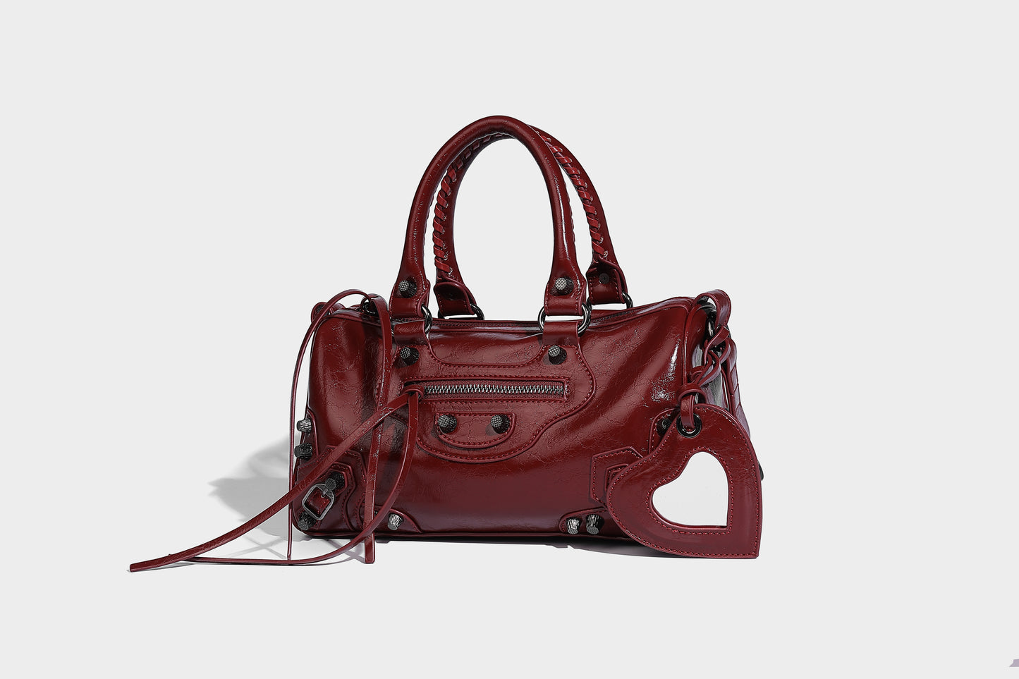 【Leah】Chic Glossy Elegance: Lacquer leather shoulder bag in Four Stunning Colors